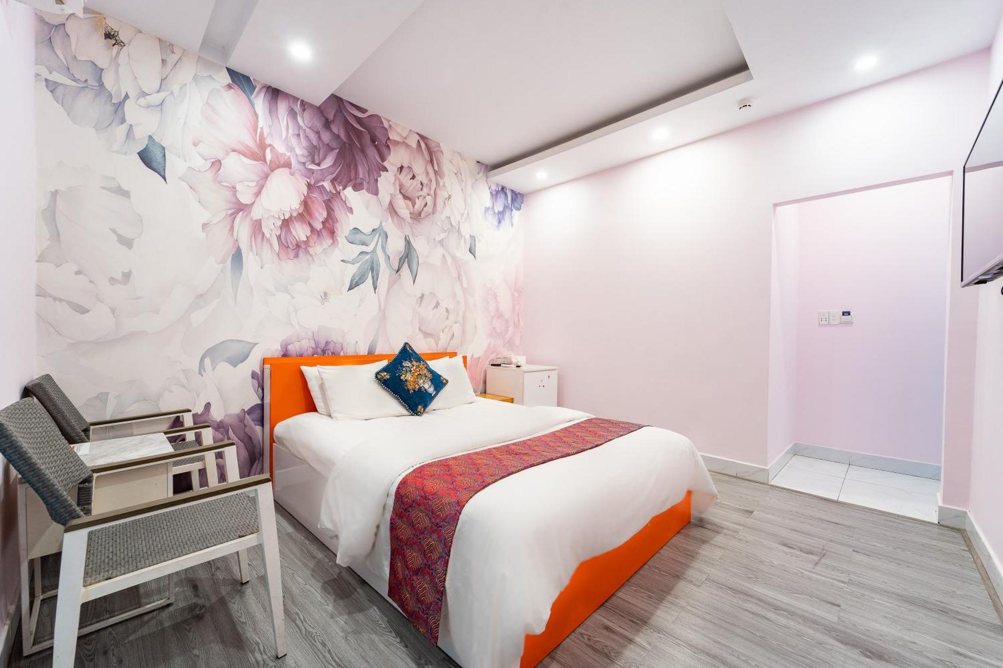 Collection O District Tan Binh Near Airport Formerly Joy Ho Chi Minh City