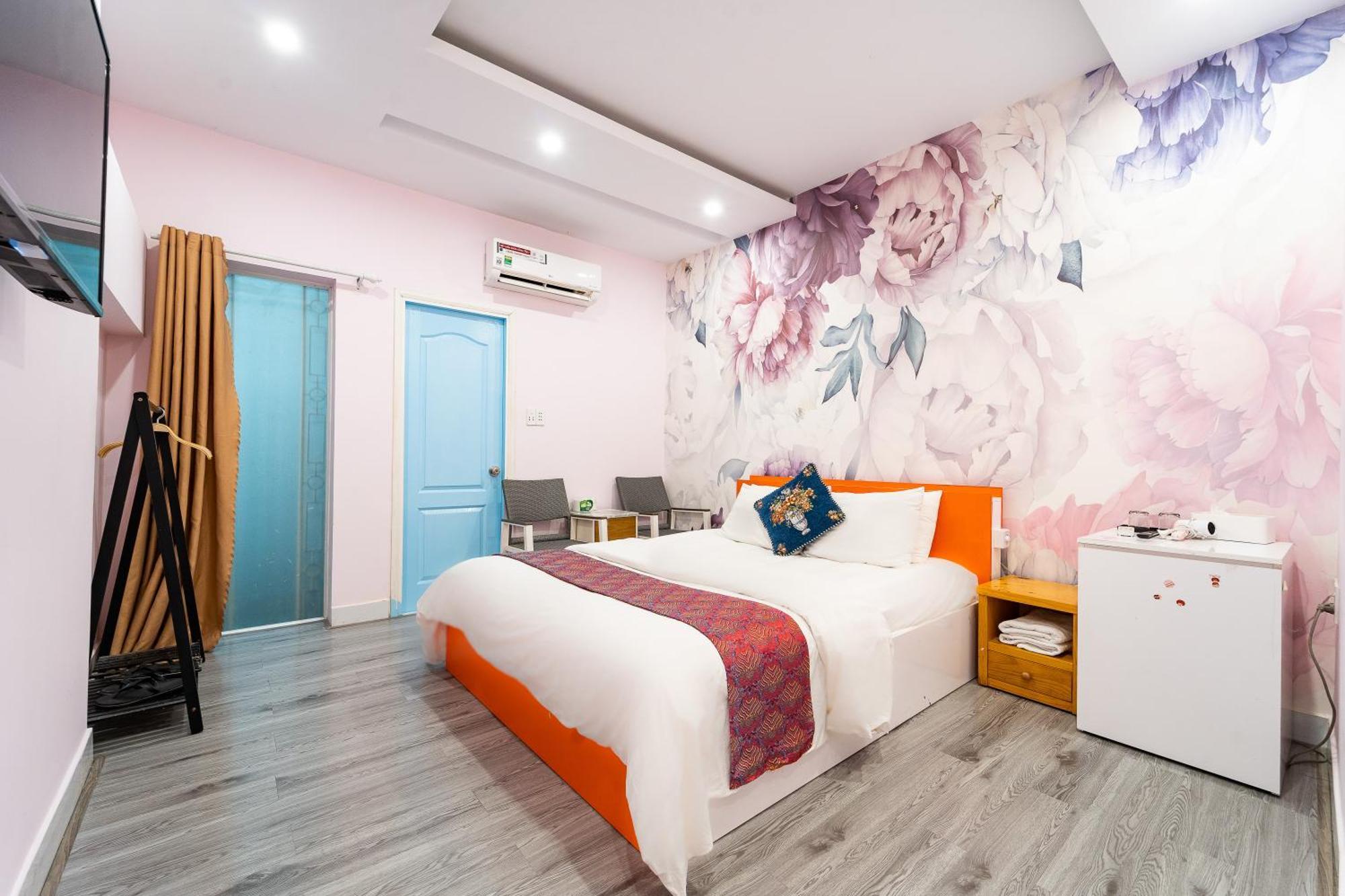 Collection O District Tan Binh Near Airport Formerly Joy Hotel