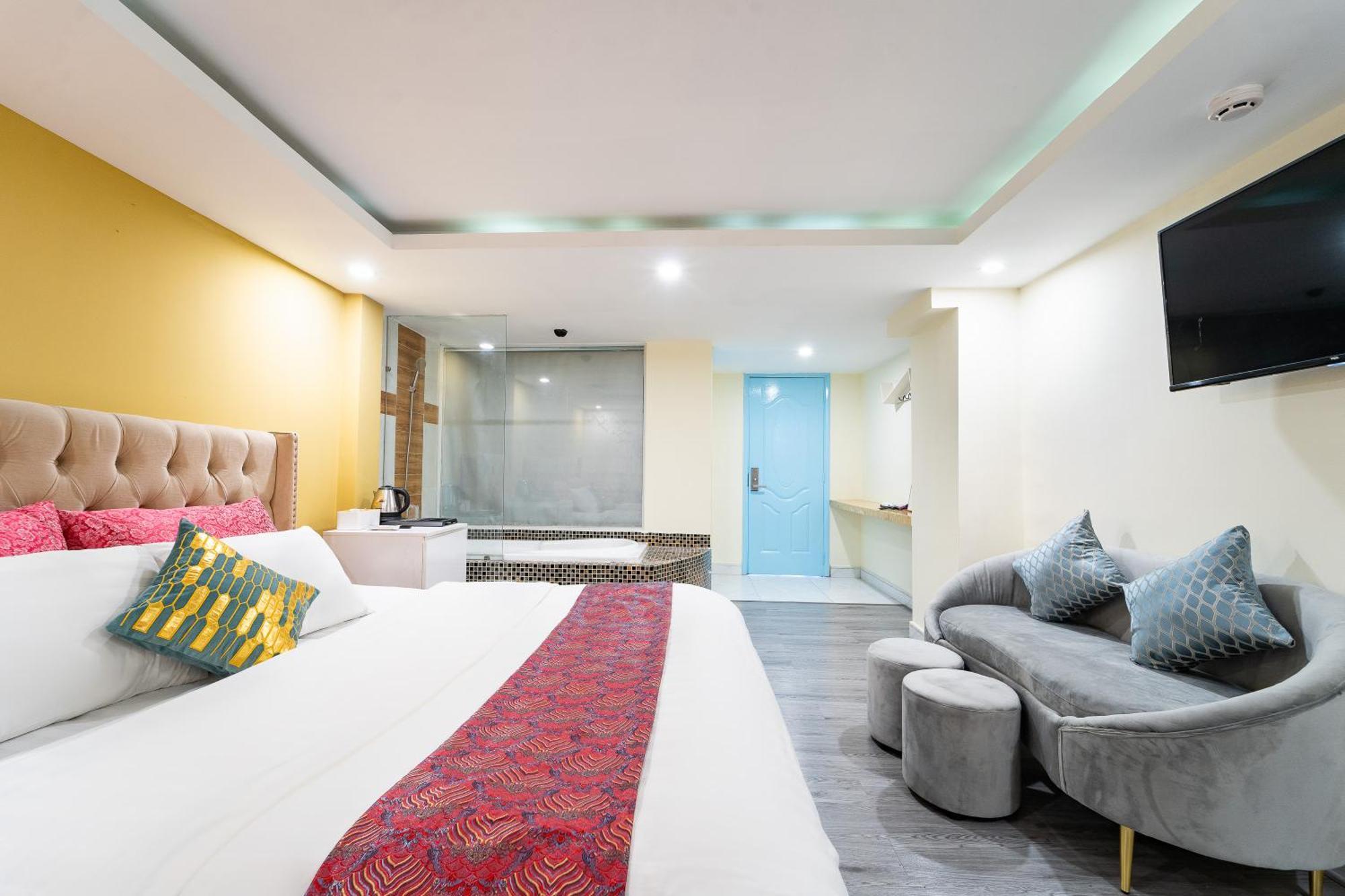 Hotel Collection O District Tan Binh Near Airport Formerly Joy Ho Chi Minh City