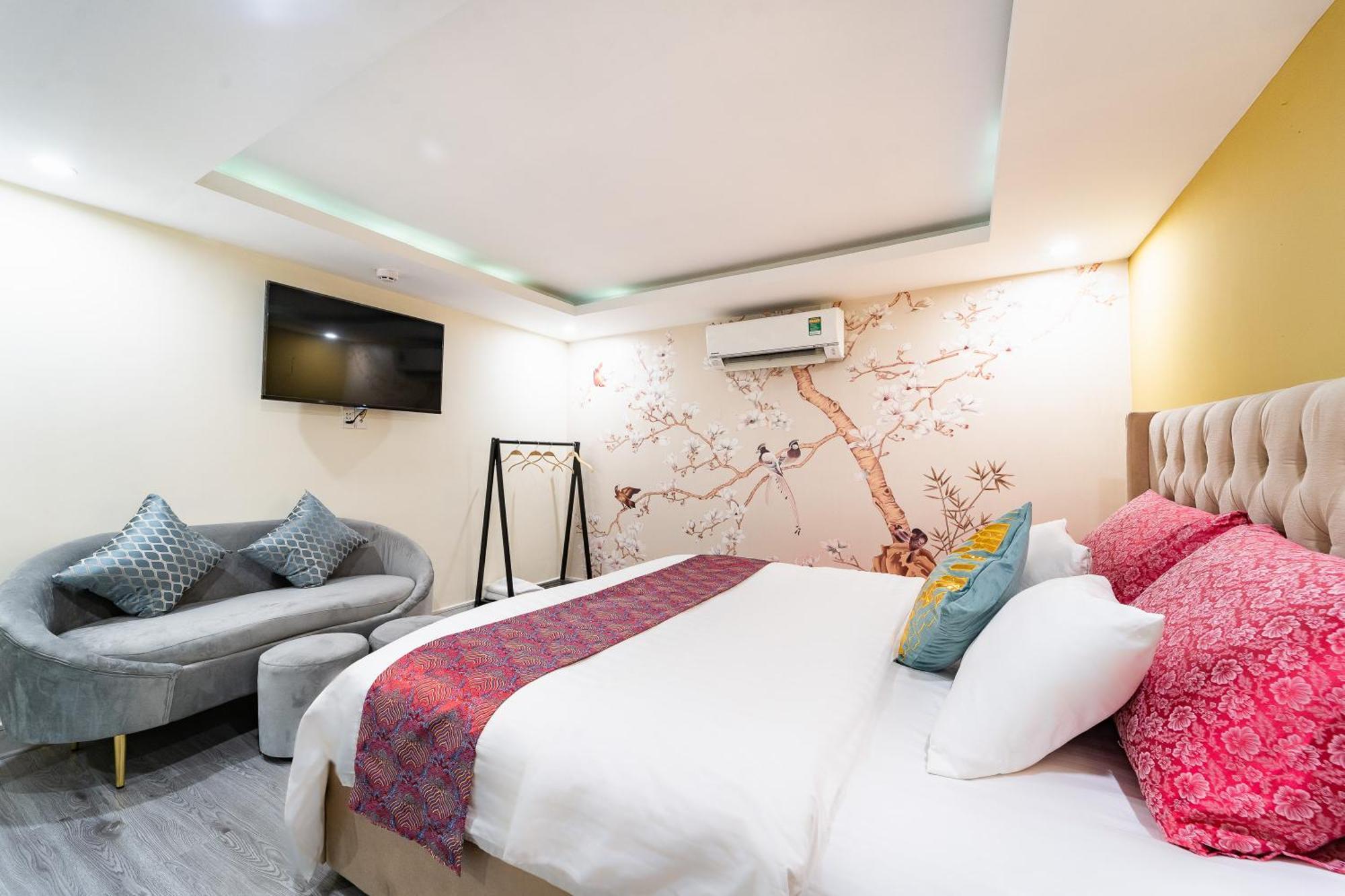 Collection O District Tan Binh Near Airport Formerly Joy Ho Chi Minh City