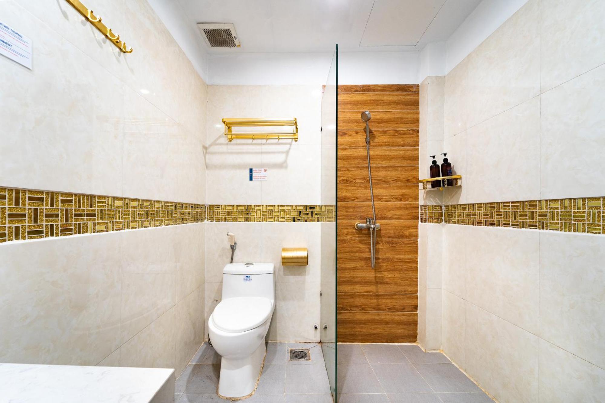 Hotel Collection O District Tan Binh Near Airport Formerly Joy Ho Chi Minh City