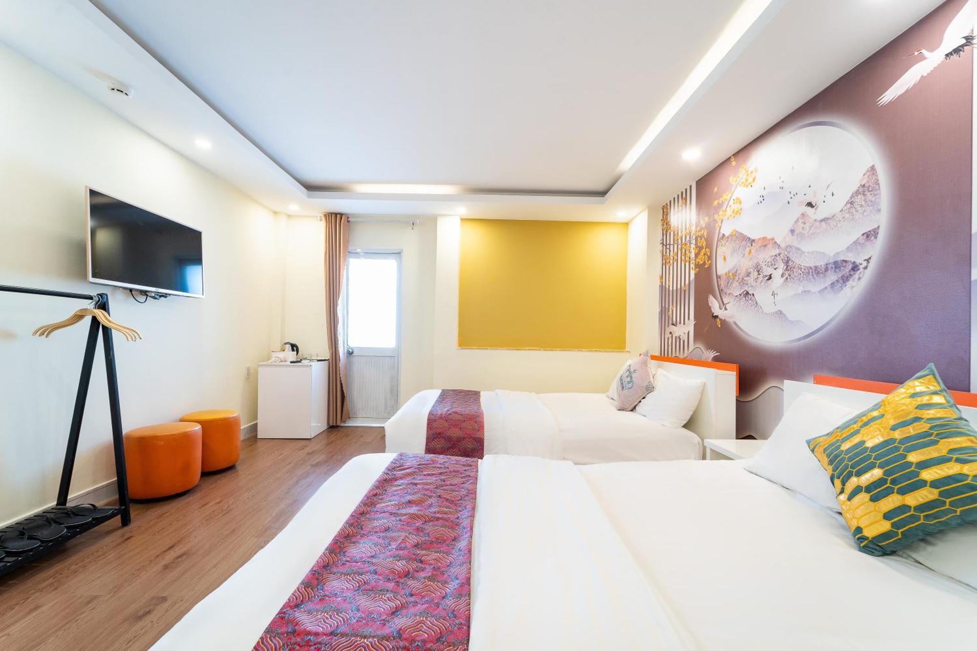 Collection O District Tan Binh Near Airport Formerly Joy Hotel Ho Chi Minh City